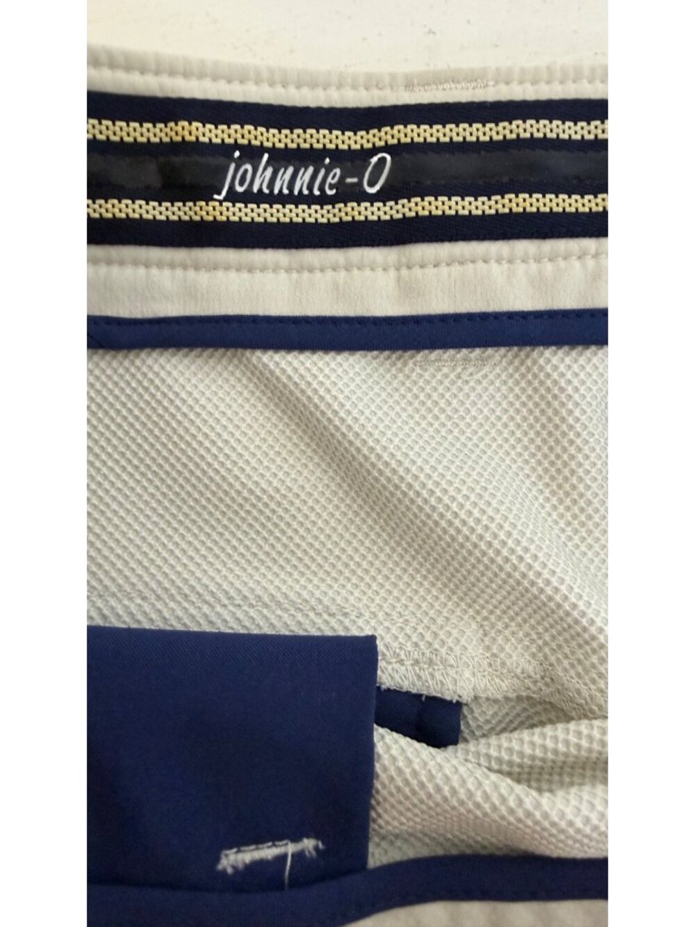 Johnnie-O Mens Beige Performance Shorts Polyester Spandex Blend Mens Size 34 - Picture 3 of 6